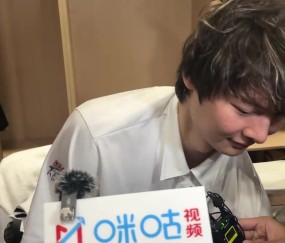 王哲林:被骂太久心态肯定比年轻球员要强 把压力都给我就好