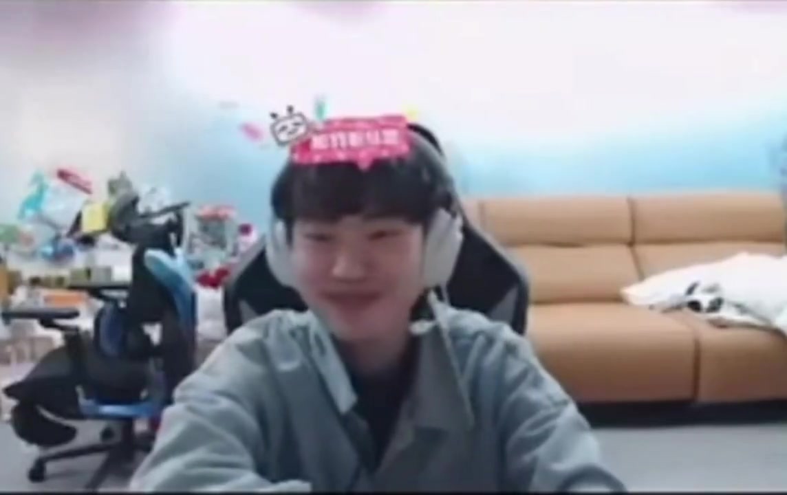讲点Bin道话?knight:喜欢天亮还是天黑 天亮能联想到很多事情